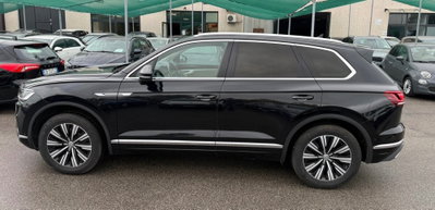 Volkswagen Touareg 3.0 V6 tdi scr R-Line 231cv auto (2)
