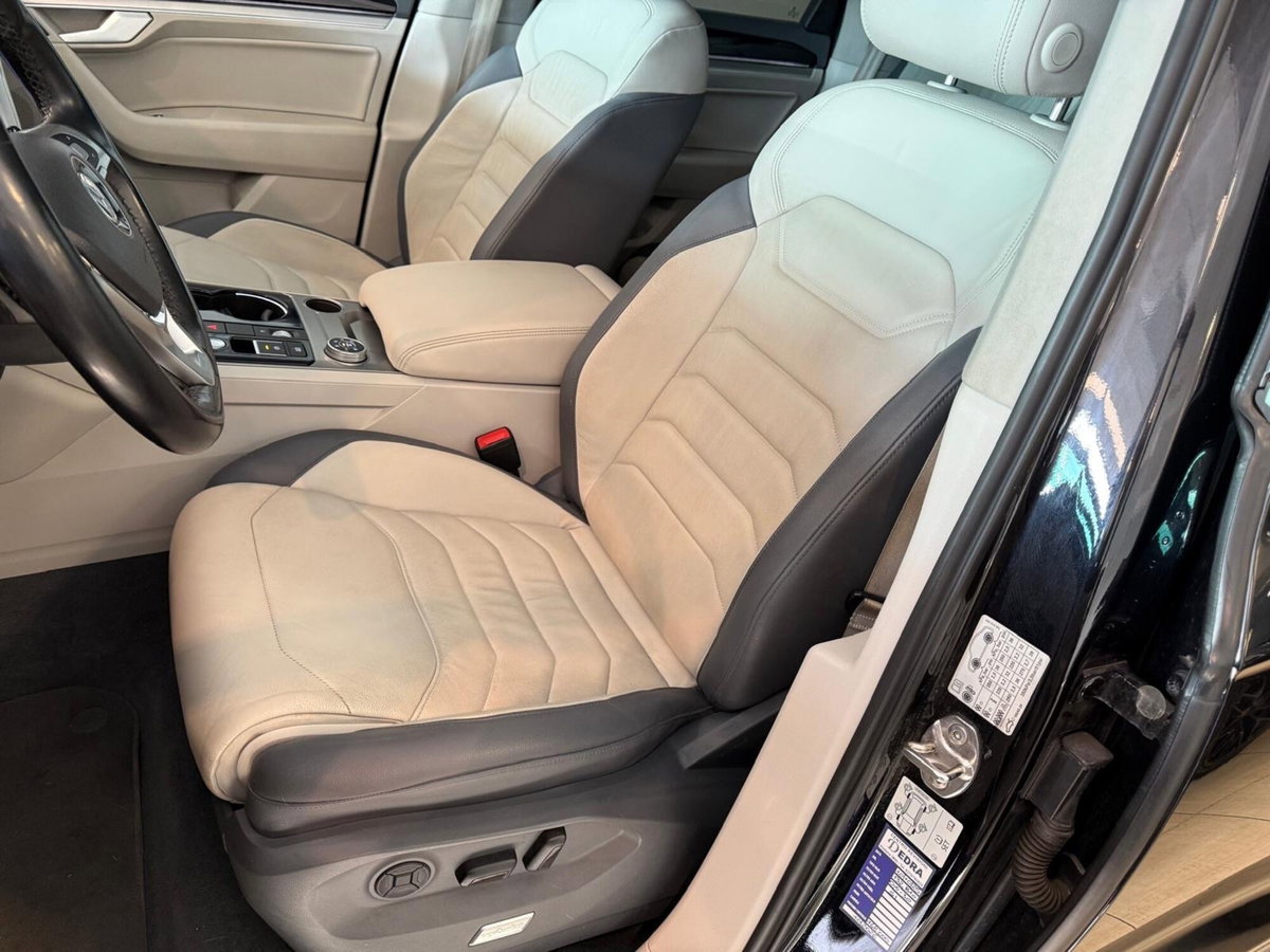 Volkswagen Touareg 3.0 V6 tdi scr R-Line Final Edition 231cv auto (8)