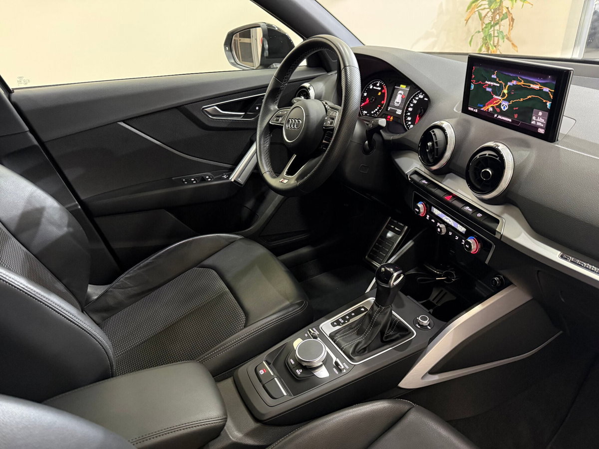 Audi Q2 35 2.0 tdi Identity Black s-tronic (20)