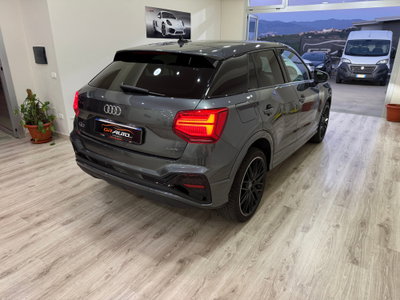 Audi Q2 35 2.0 tdi Identity Black s-tronic (3)
