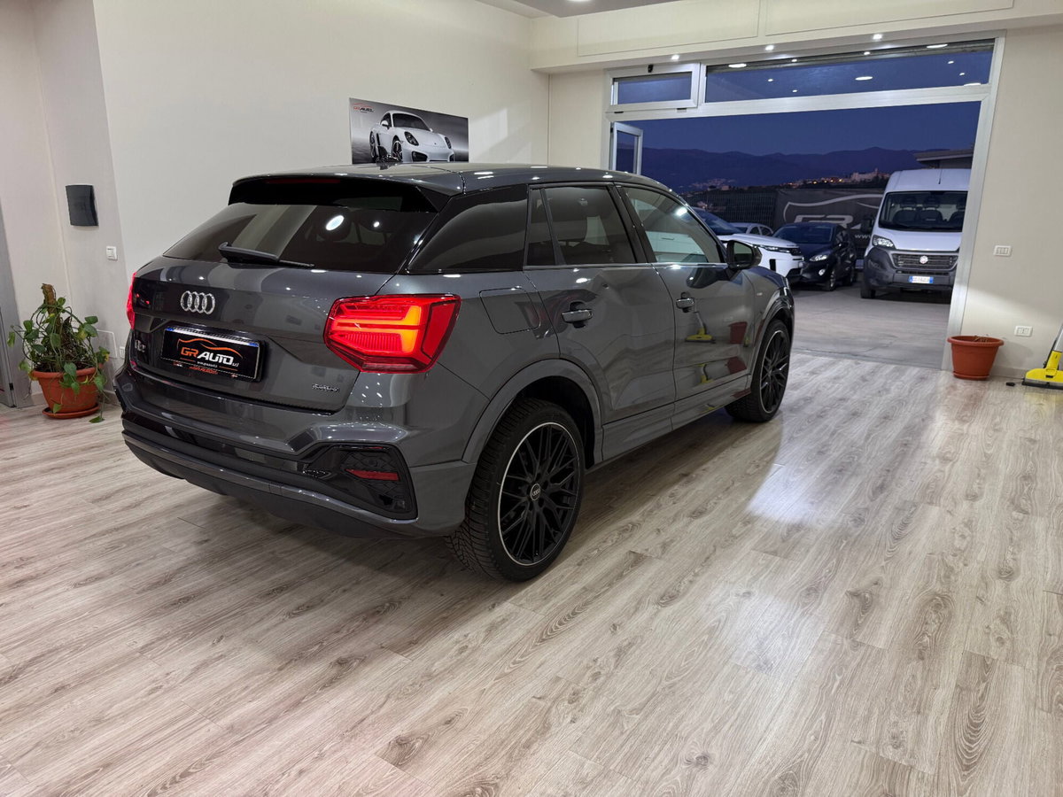 Audi Q2 35 2.0 tdi Identity Black s-tronic (4)