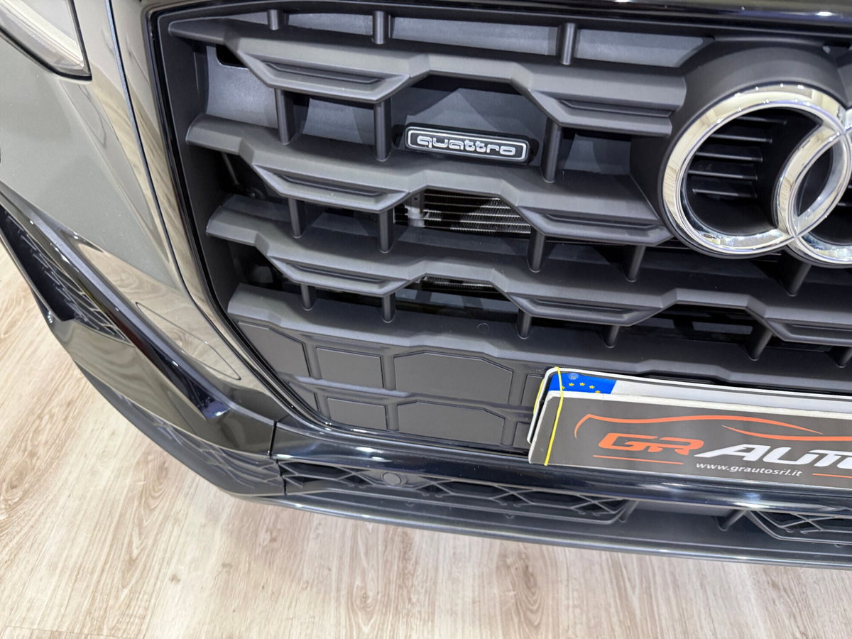 Audi Q2 35 2.0 tdi Identity Black s-tronic (8)