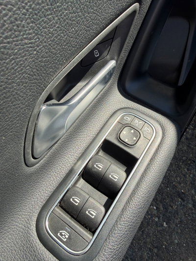 Mercedes-Benz Classe A 180 d Automatic Business (10)