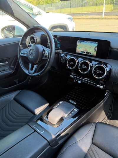 Mercedes-Benz Classe A 180 d Automatic Business (14)