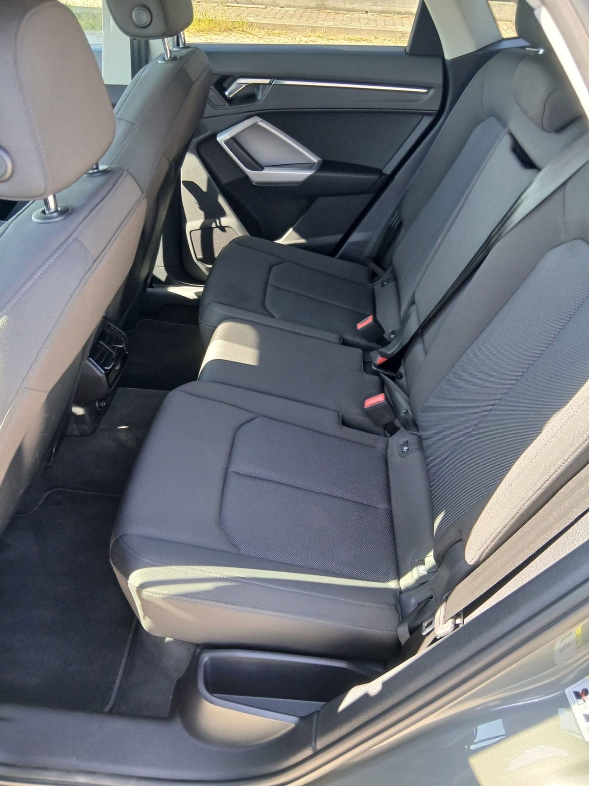 Audi Q3 Sportback 35 TDI quattro S tronic Business Plus (7)