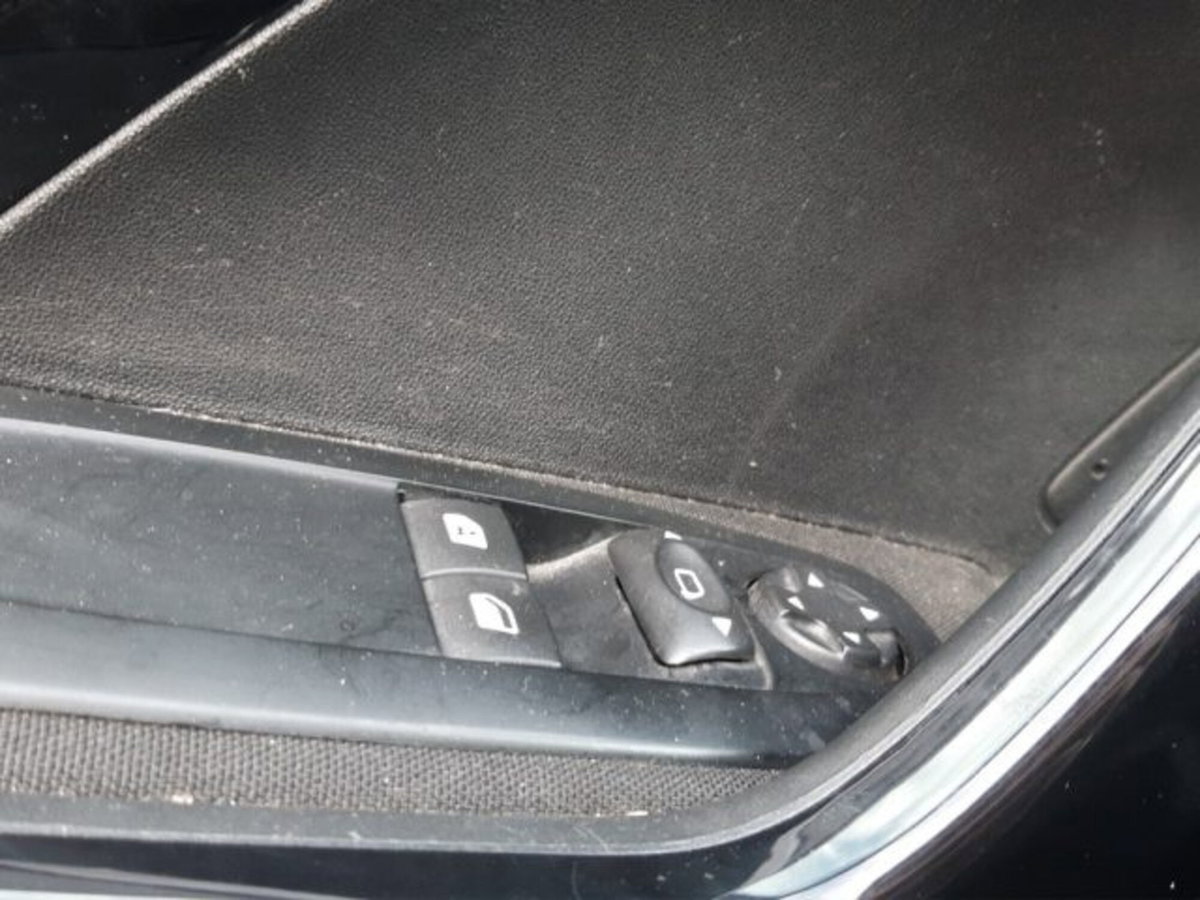 Peugeot 208 82 5 porte Allure (12)