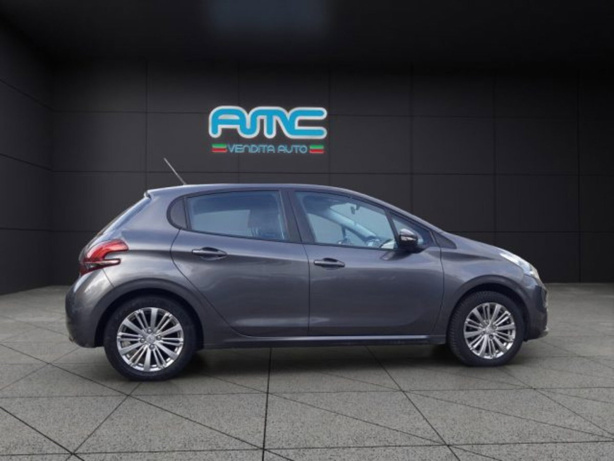 Peugeot 208 82 5 porte Allure (7)