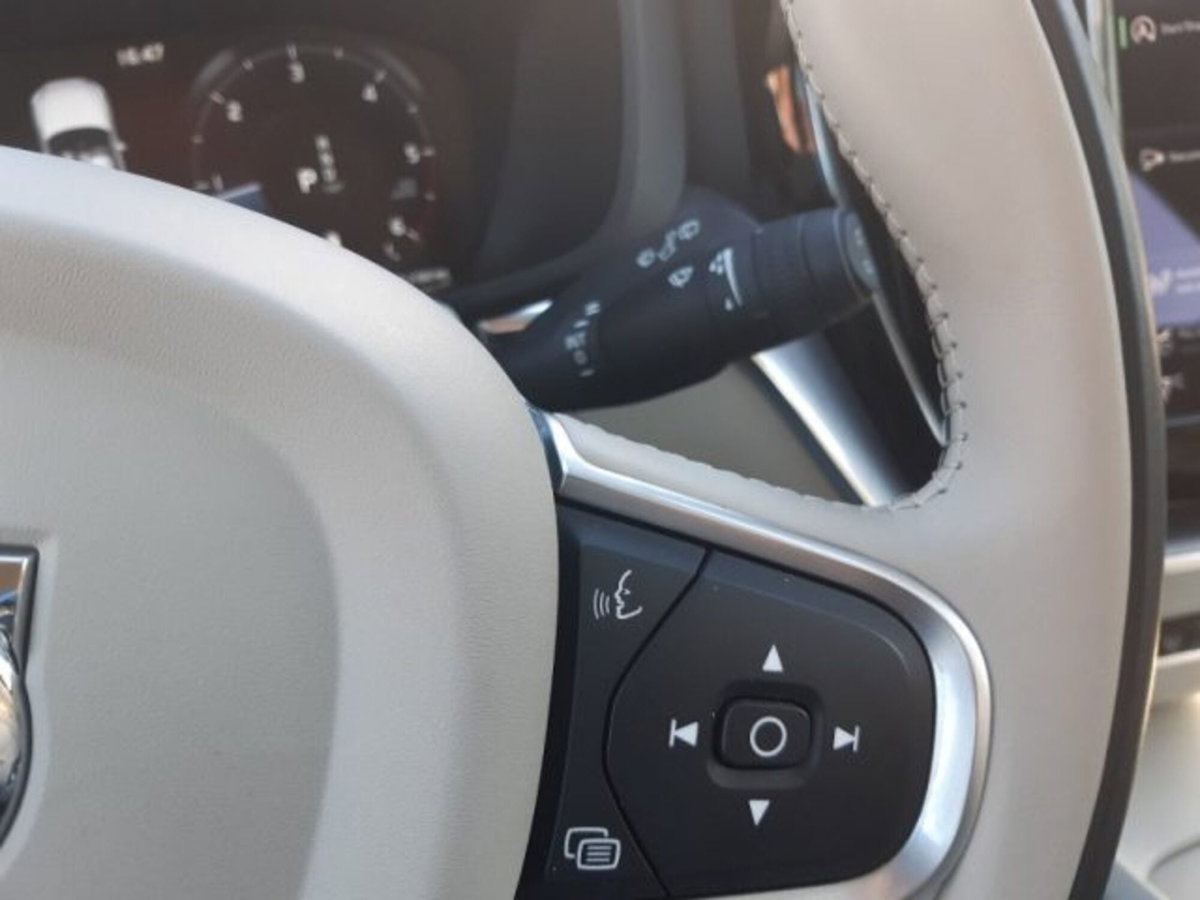 Volvo XC60 B4 Geartronic Momentum (17)