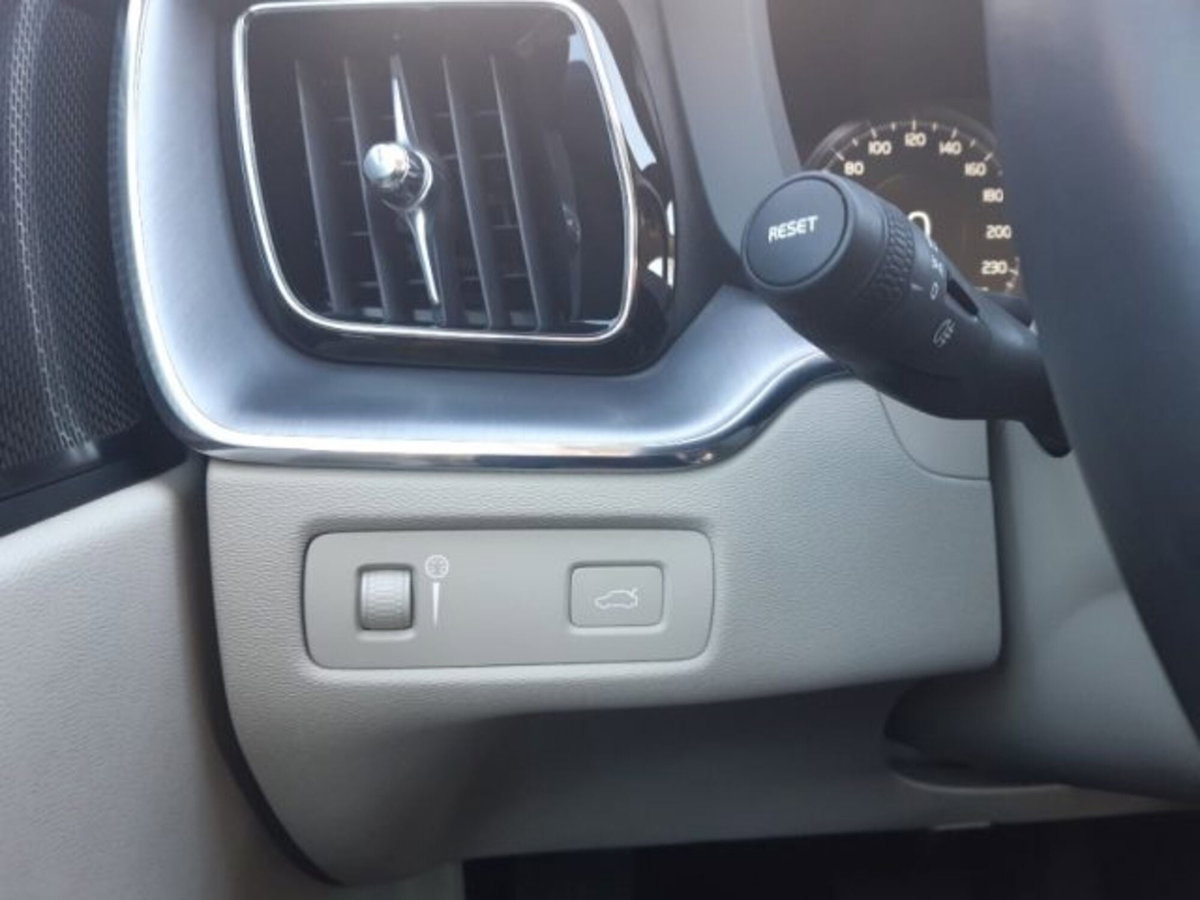 Volvo XC60 B4 Geartronic Momentum (19)