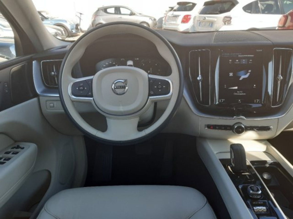 Volvo XC60 B4 Geartronic Momentum (6)