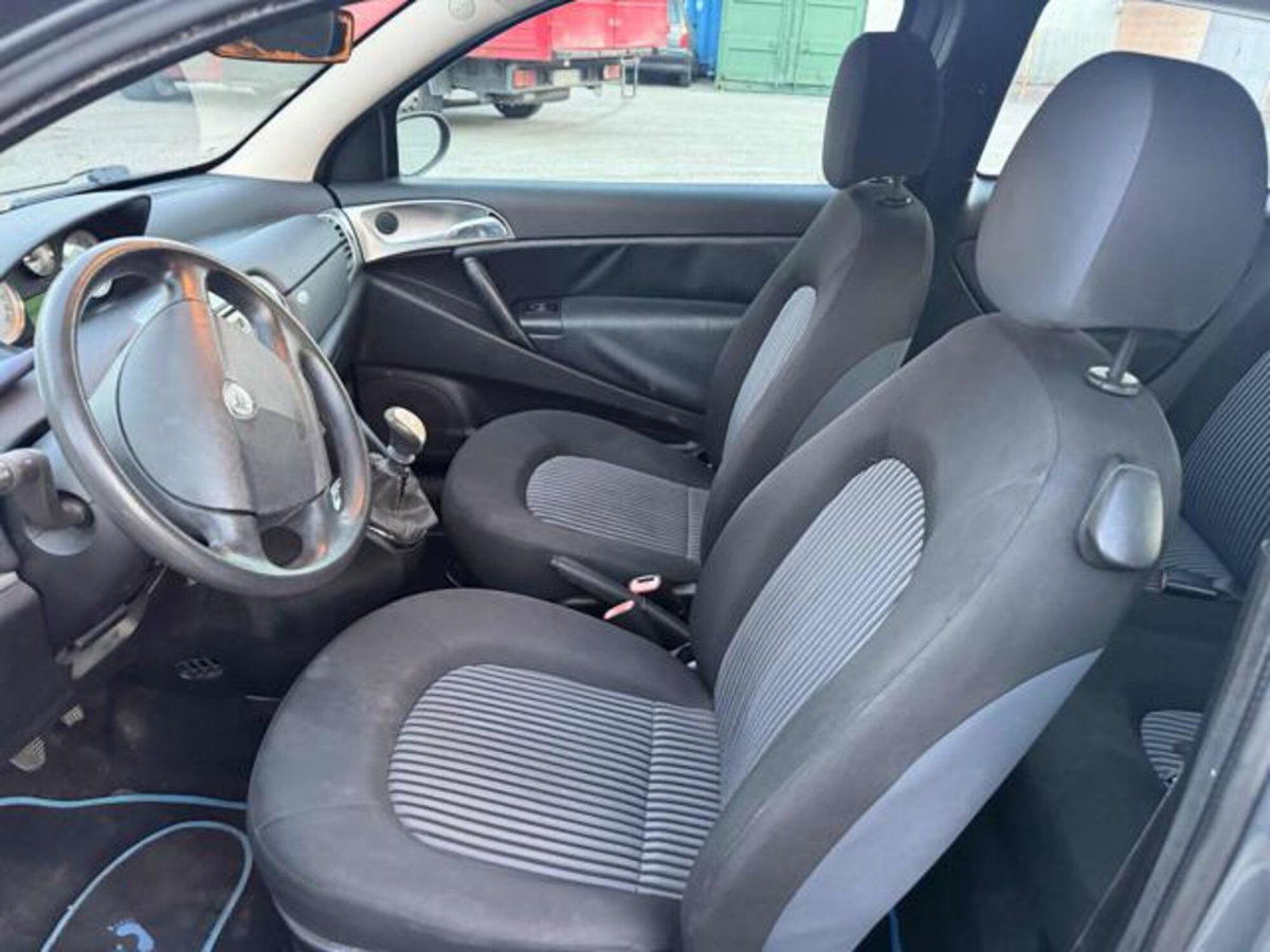 Lancia Ypsilon 1.2 Argento (4)