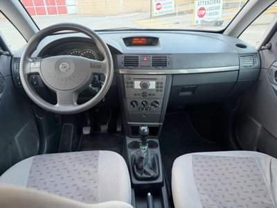 Opel Meriva 1.4 16V Club (11)