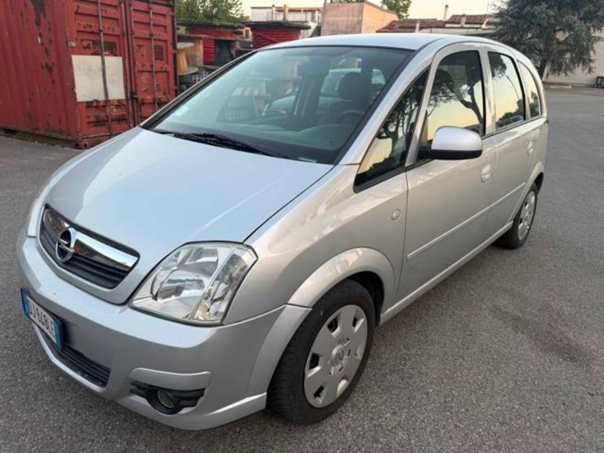 Opel Meriva 1.4 16V Club (13)