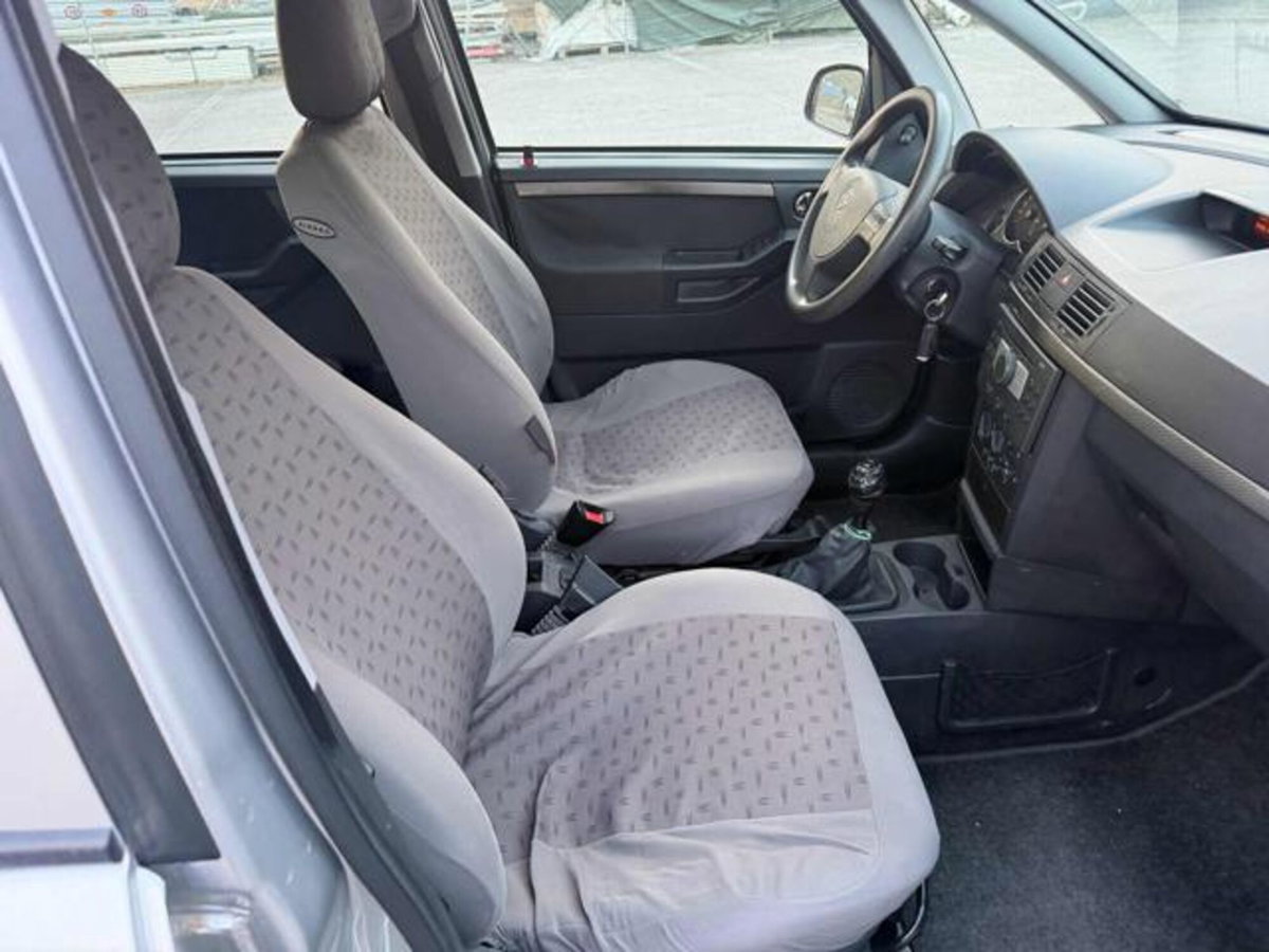 Opel Meriva 1.4 16V Club (19)
