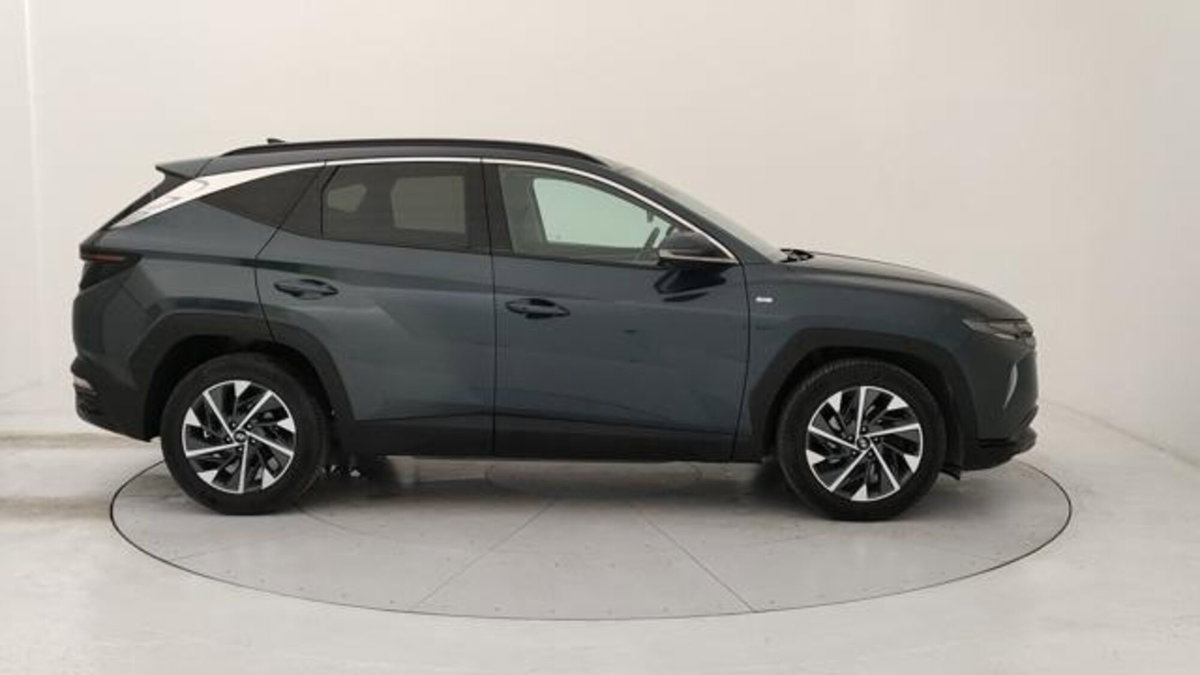 Hyundai Tucson 1.6 crdi 48V Xline 2wd dct (6)
