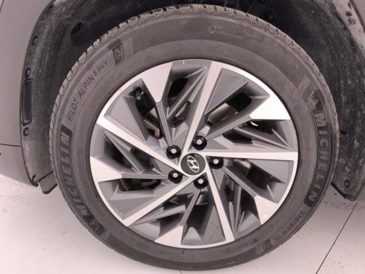 Hyundai Tucson 1.6 crdi 48V Xline 2wd dct (9)