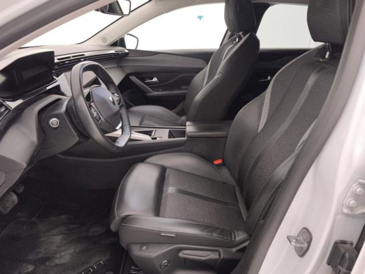 Peugeot 308 SW BlueHDi 130 S&S EAT8 Allure Pack (11)