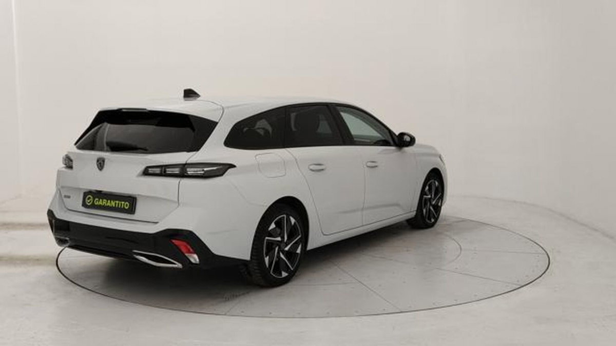 Peugeot 308 SW BlueHDi 130 S&S EAT8 Allure Pack (5)