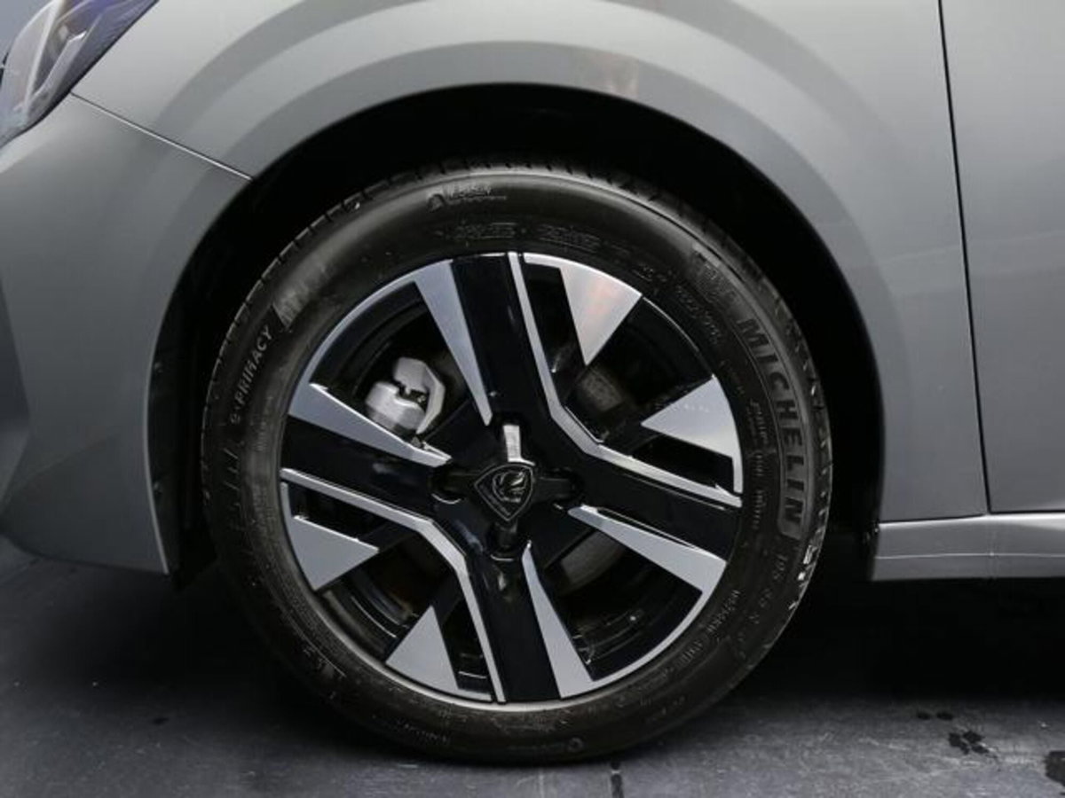Peugeot 208 PureTech 100 Stop&Start 5 porte Allure (7)