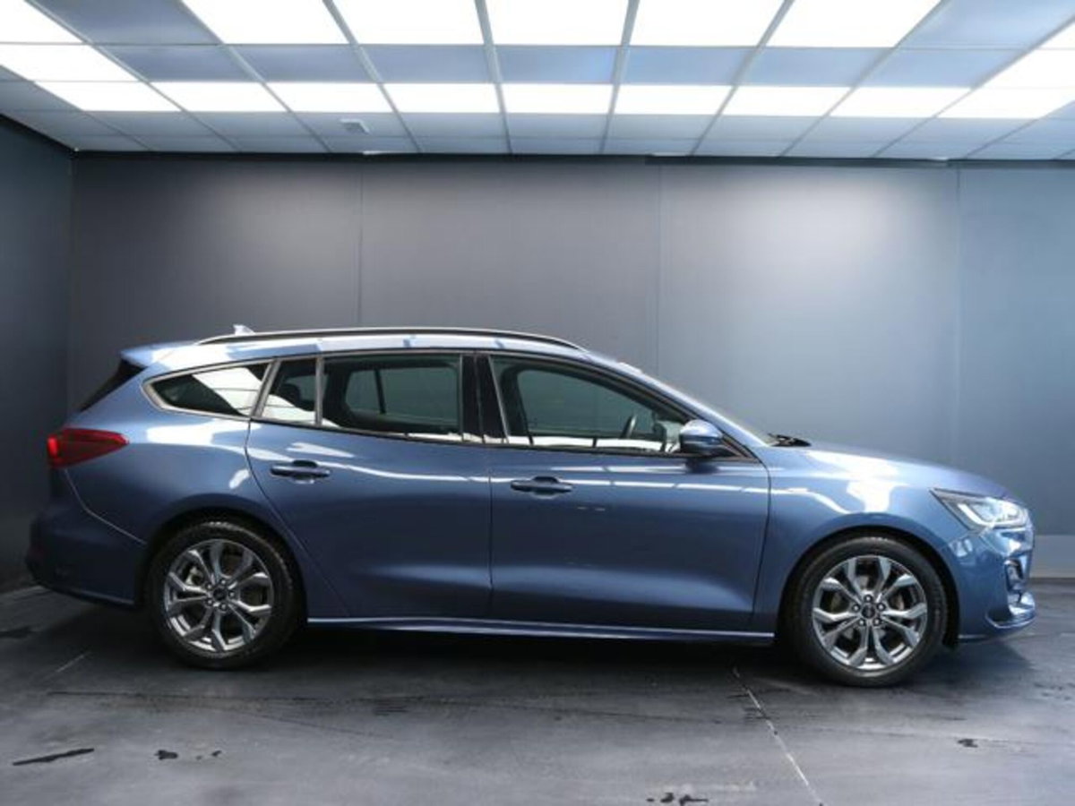 Ford Focus Station Wagon 1.5 EcoBlue 115 CV automatico SW ST-Line Design (5)