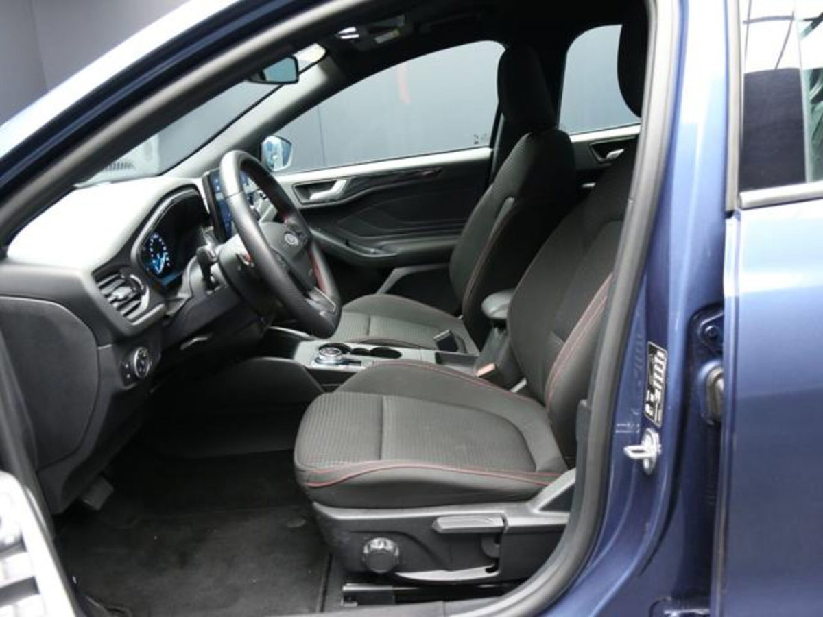 Ford Focus Station Wagon 1.5 EcoBlue 115 CV automatico SW ST-Line Design (8)