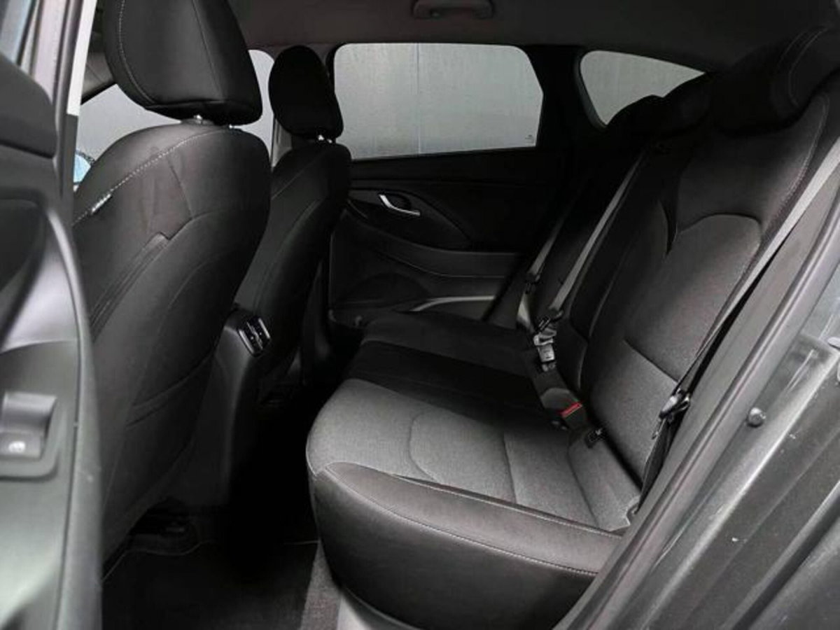 Hyundai i30 Fastback 1.0 T-GDI iMT 48V Prime (11)