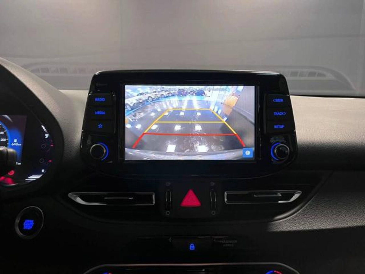 Hyundai i30 Fastback 1.0 T-GDI iMT 48V Prime (13)