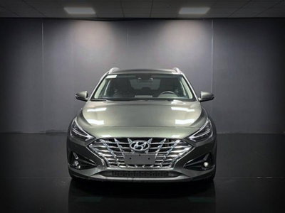 Hyundai i30 Fastback 1.0 T-GDI iMT 48V Prime (2)