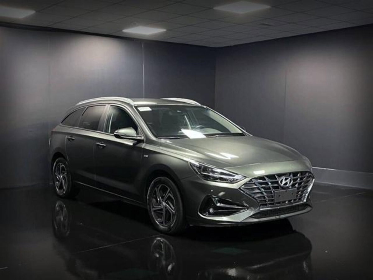 Hyundai i30 Fastback 1.0 T-GDI iMT 48V Prime (3)