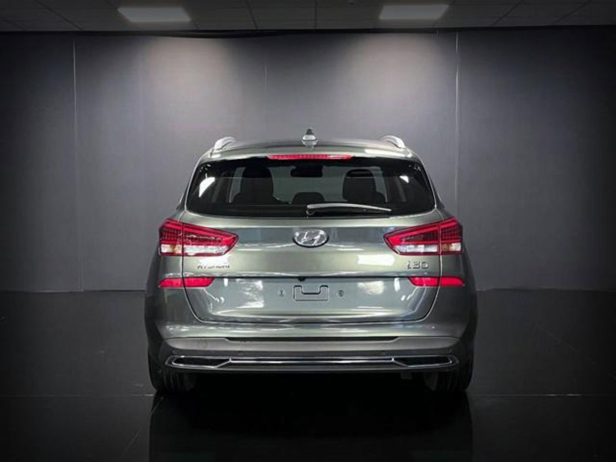 Hyundai i30 Fastback 1.0 T-GDI iMT 48V Prime (6)