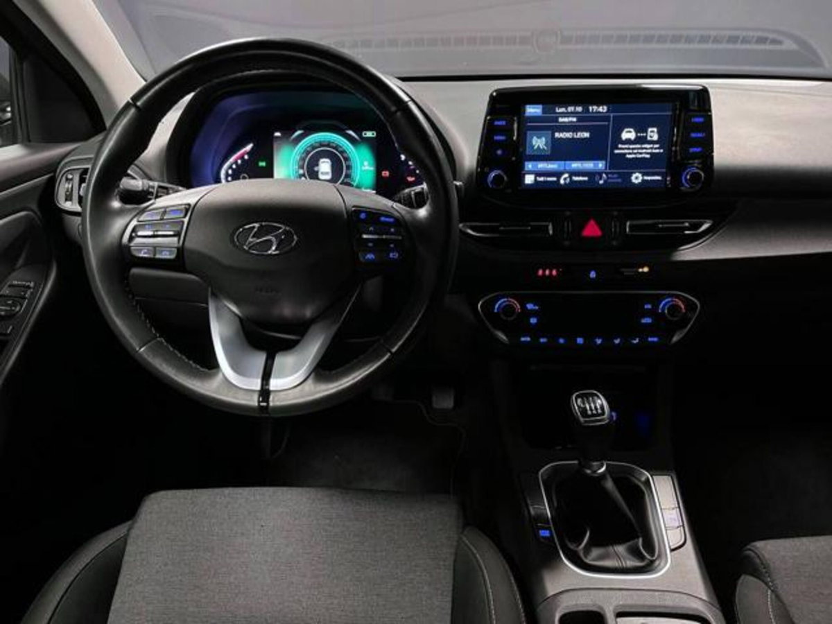 Hyundai i30 Fastback 1.0 T-GDI iMT 48V Prime (9)