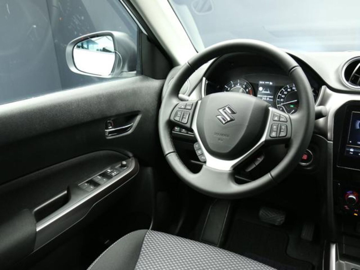 Suzuki Vitara 1.4h Starview 4wd allgrip 110cv at (12)