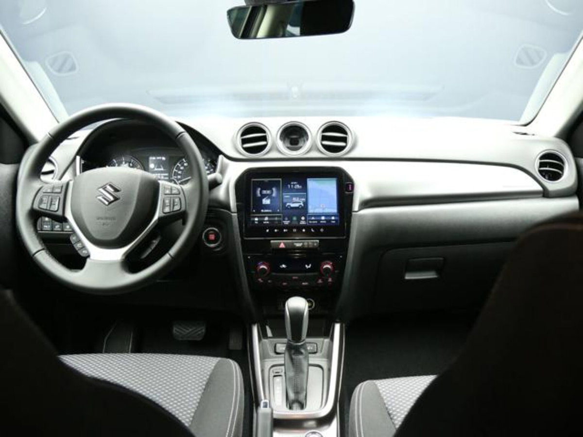 Suzuki Vitara 1.4h Starview 4wd allgrip 110cv at (11)