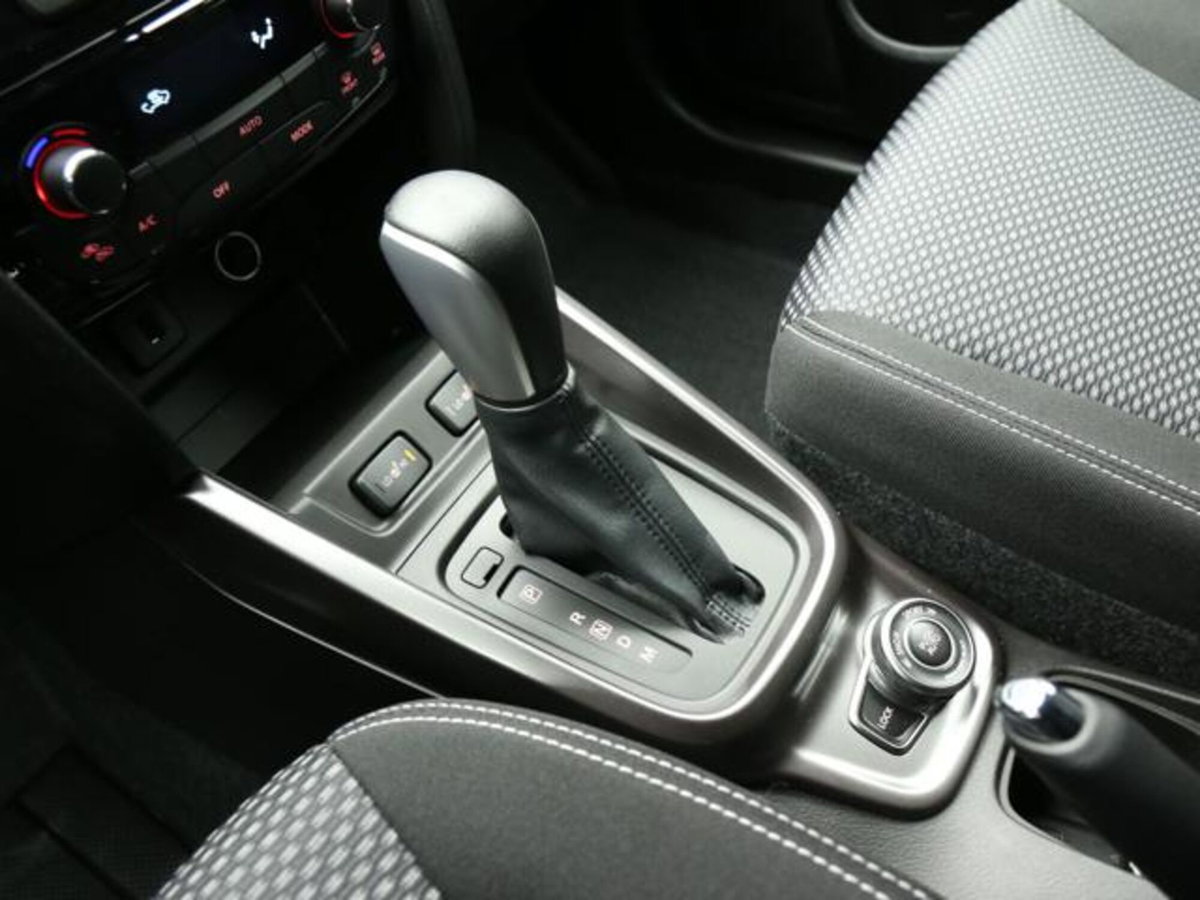 Suzuki Vitara 1.4h Starview 4wd allgrip 110cv at (13)