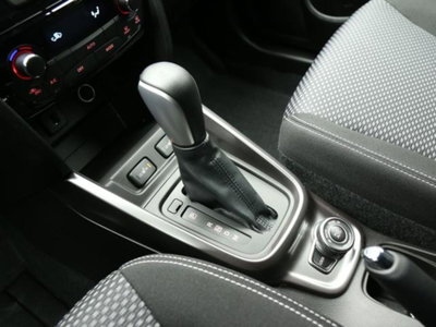 Suzuki Vitara 1.4h Starview 4wd allgrip 110cv at (13)