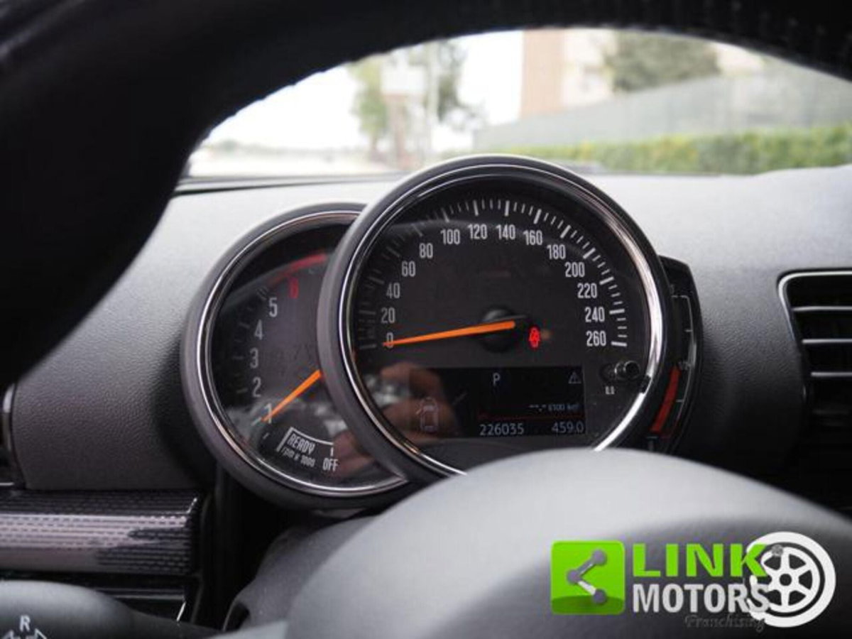 MINI Mini Clubman 2.0 Cooper D Yours Clubman (12)