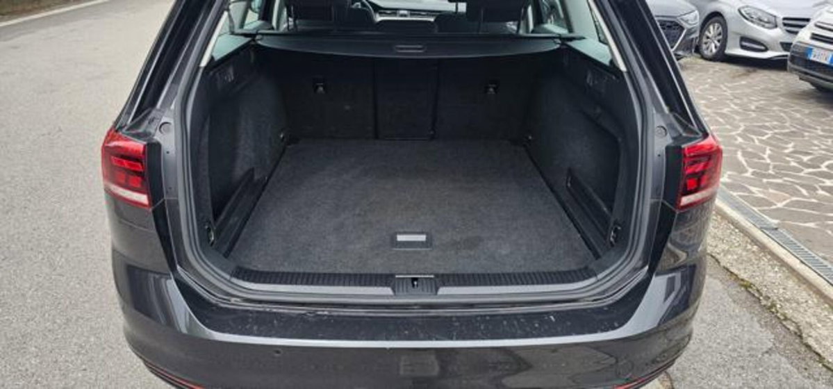 Volkswagen Passat Variant 2.0 TDI SCR EVO DSG Business (15)