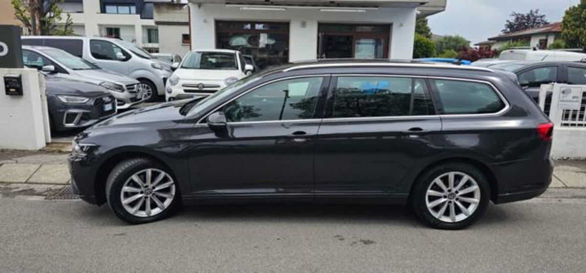 Volkswagen Passat Variant 2.0 TDI SCR EVO DSG Business (2)