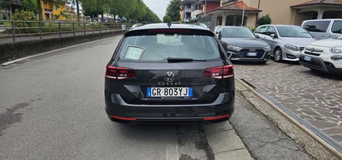 Volkswagen Passat Variant 2.0 TDI SCR EVO DSG Business (4)