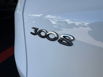 Peugeot 3008 BlueHDi 130 S&S EAT8 Allure Pack (16)