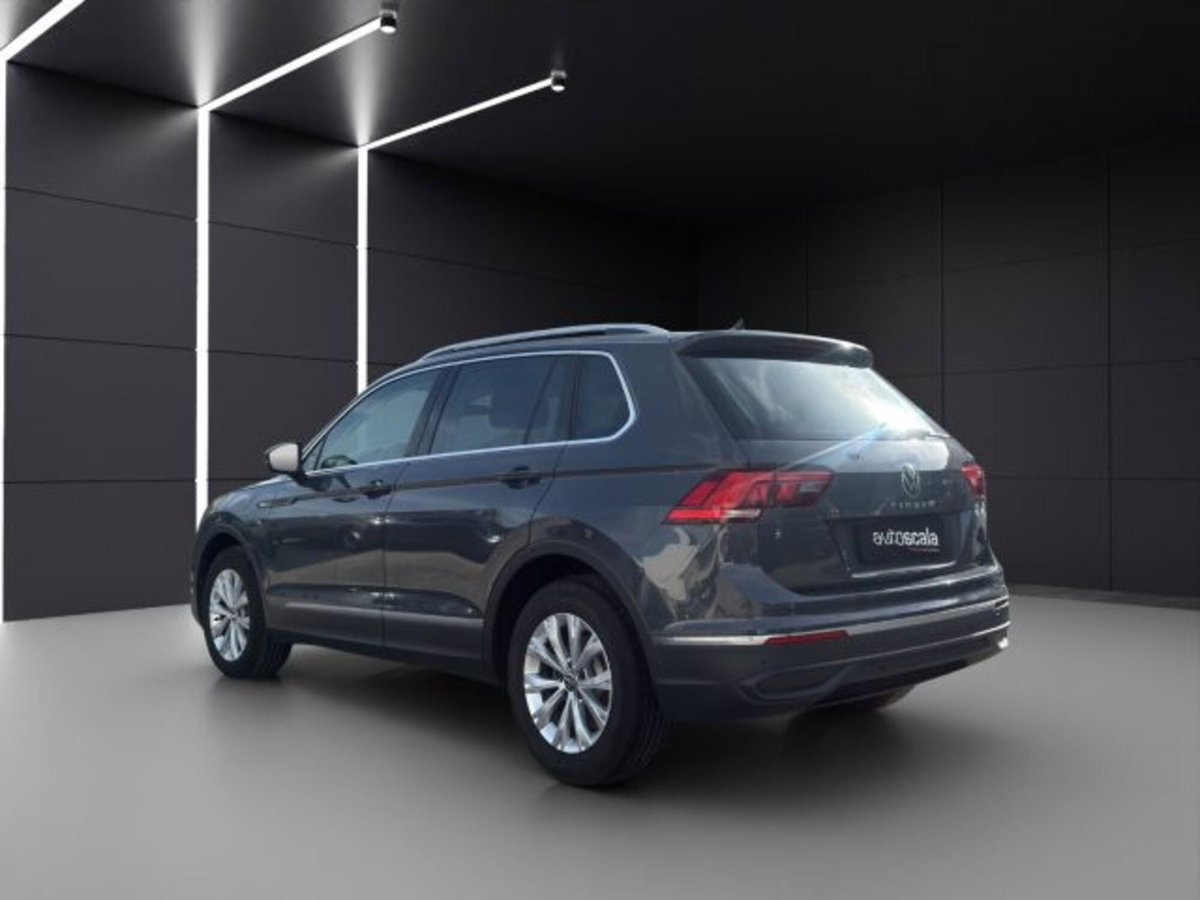 Volkswagen Tiguan 2.0 TDI 150 CV SCR DSG 4MOTION Life (3)