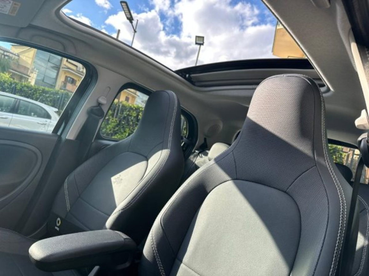 smart forfour forfour 90 0.9 Turbo Brabus Style (13)