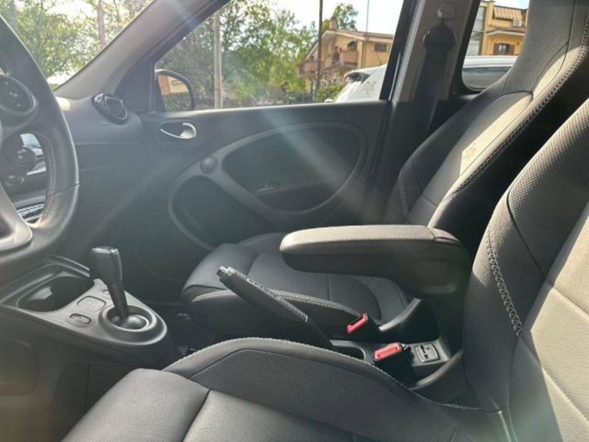smart forfour forfour 90 0.9 Turbo Brabus Style (14)