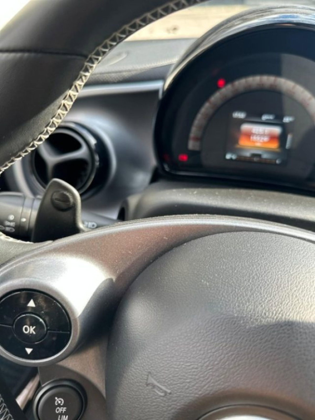 smart forfour forfour 90 0.9 Turbo Brabus Style (20)