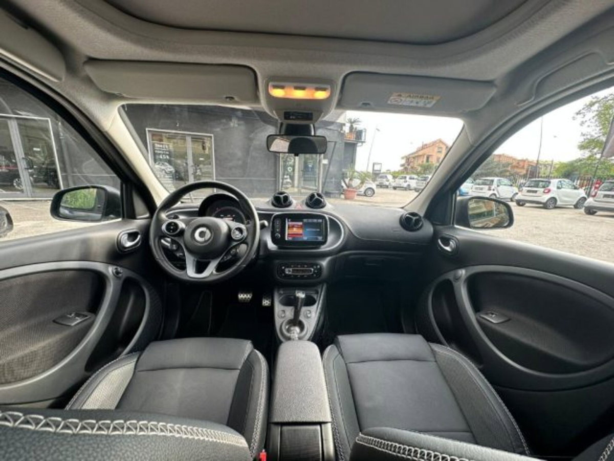 smart forfour forfour 90 0.9 Turbo Brabus Style (9)