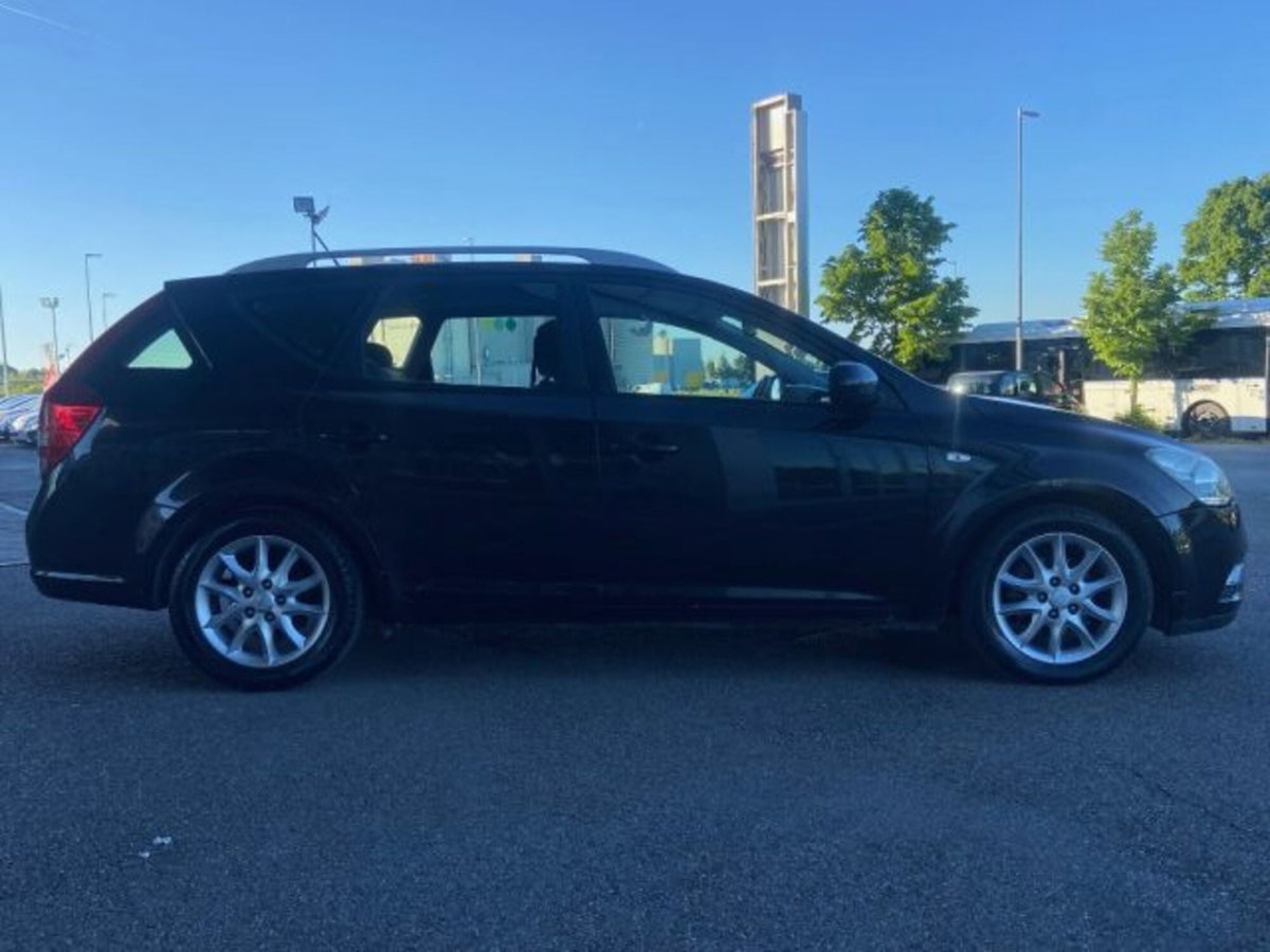 Kia cee'd Sport Wagon Sporty Wagon 1.6 CRDi VGT 90CV Platinum (7)