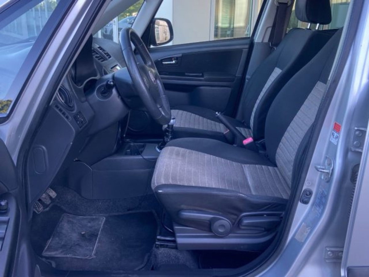 Fiat Sedici 2.0 MJT 16V DPF 4x4 Dynamic (12)