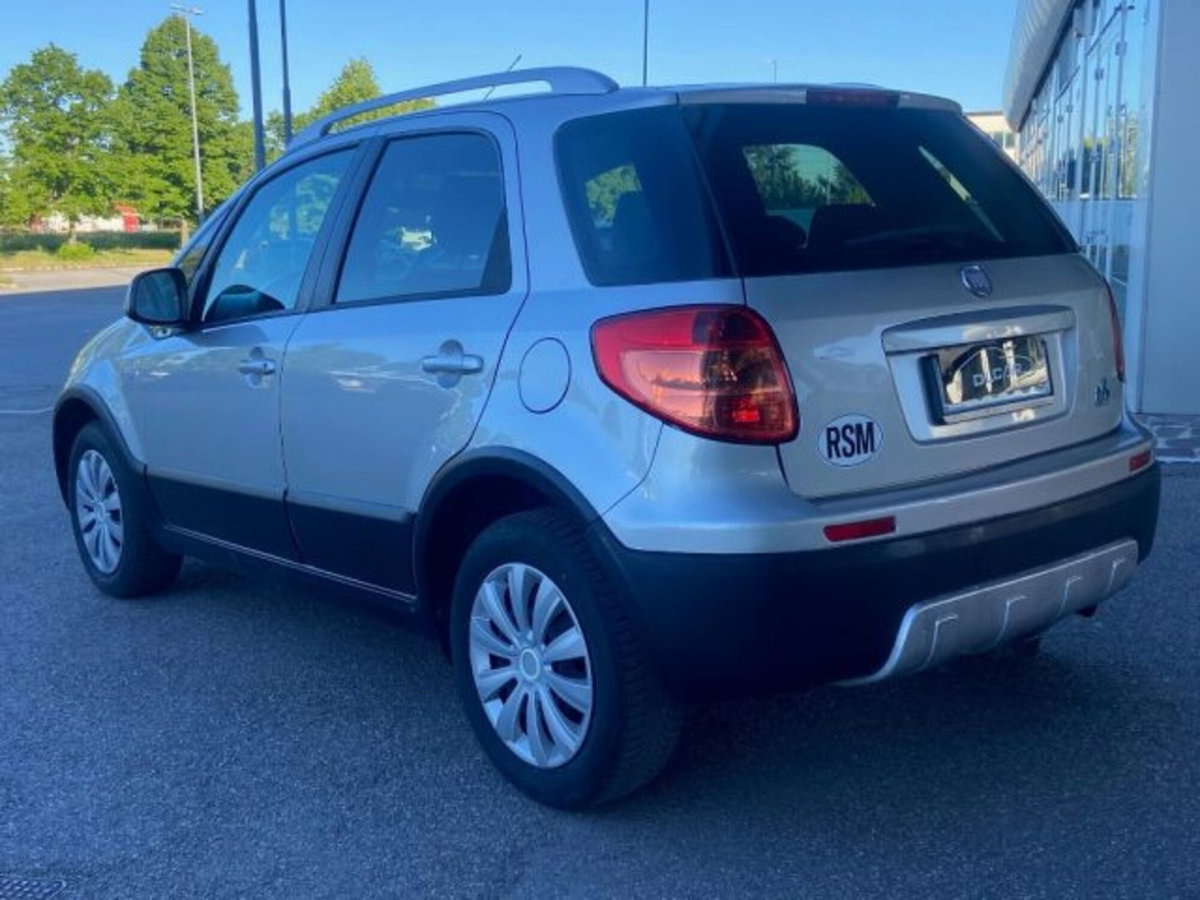 Fiat Sedici 2.0 MJT 16V DPF 4x4 Dynamic (6)