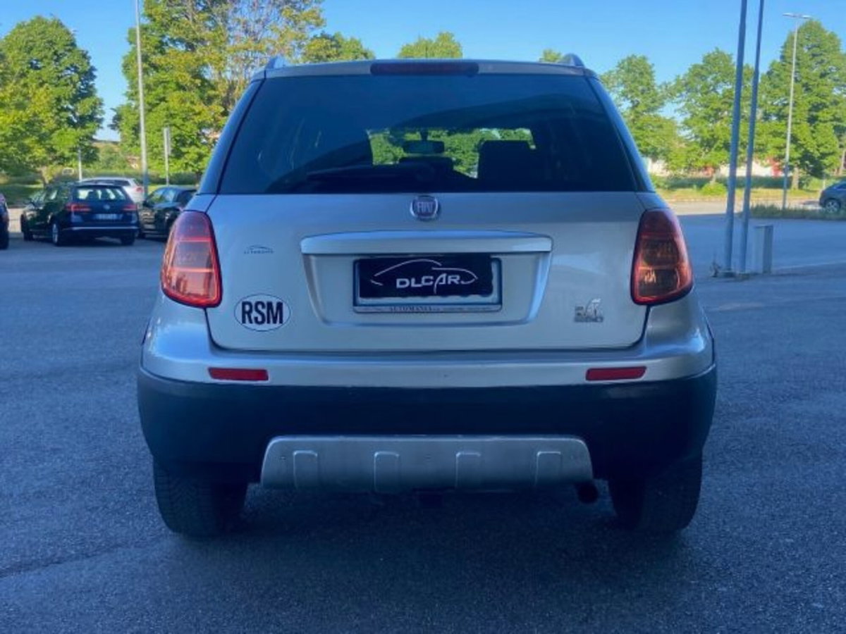 Fiat Sedici 2.0 MJT 16V DPF 4x4 Dynamic (9)
