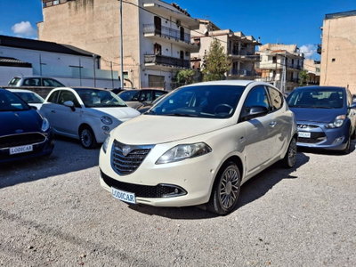 Lancia Ypsilon 1.3 MJT 16V 95 CV 5 porte S&S Gold (2)